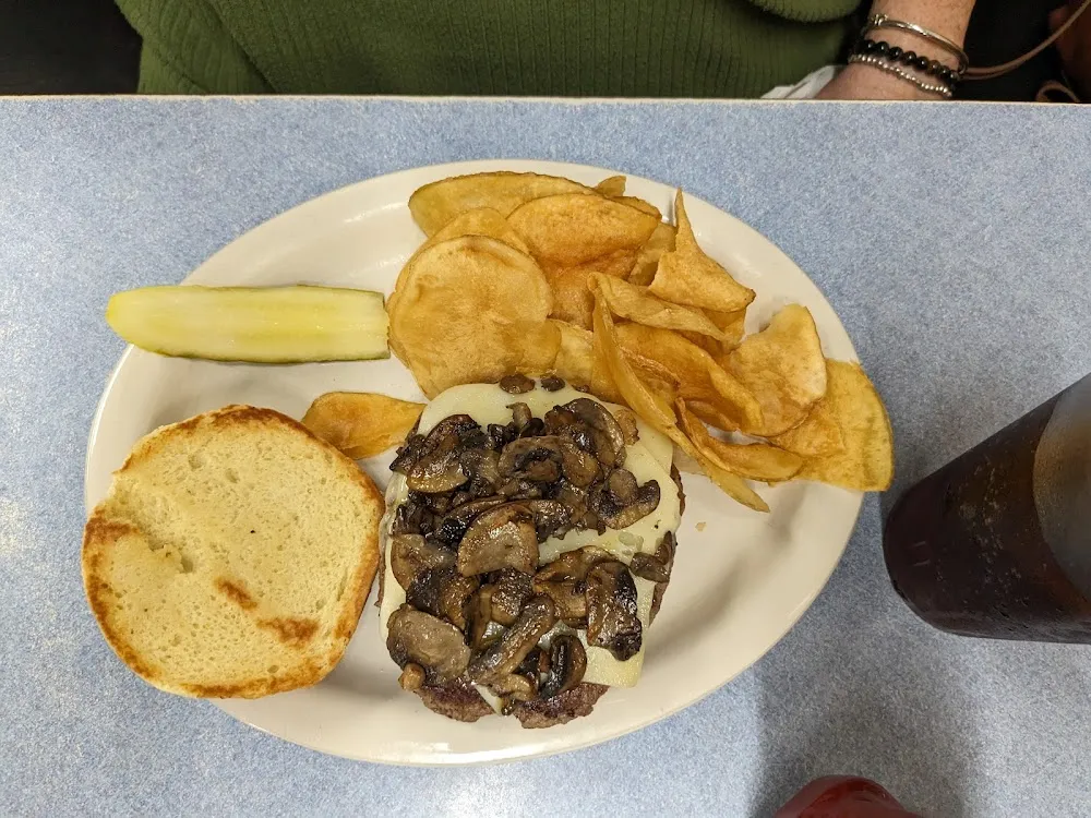 Mushroom Cheeseburger with Homemade Chips